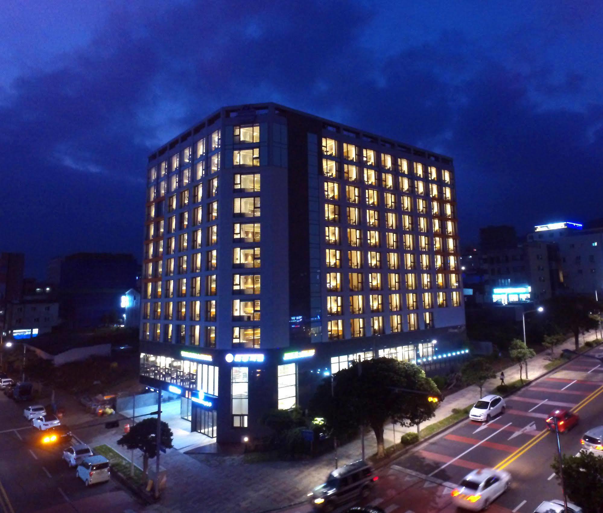 Seogwipo Js Hotel Εξωτερικό φωτογραφία