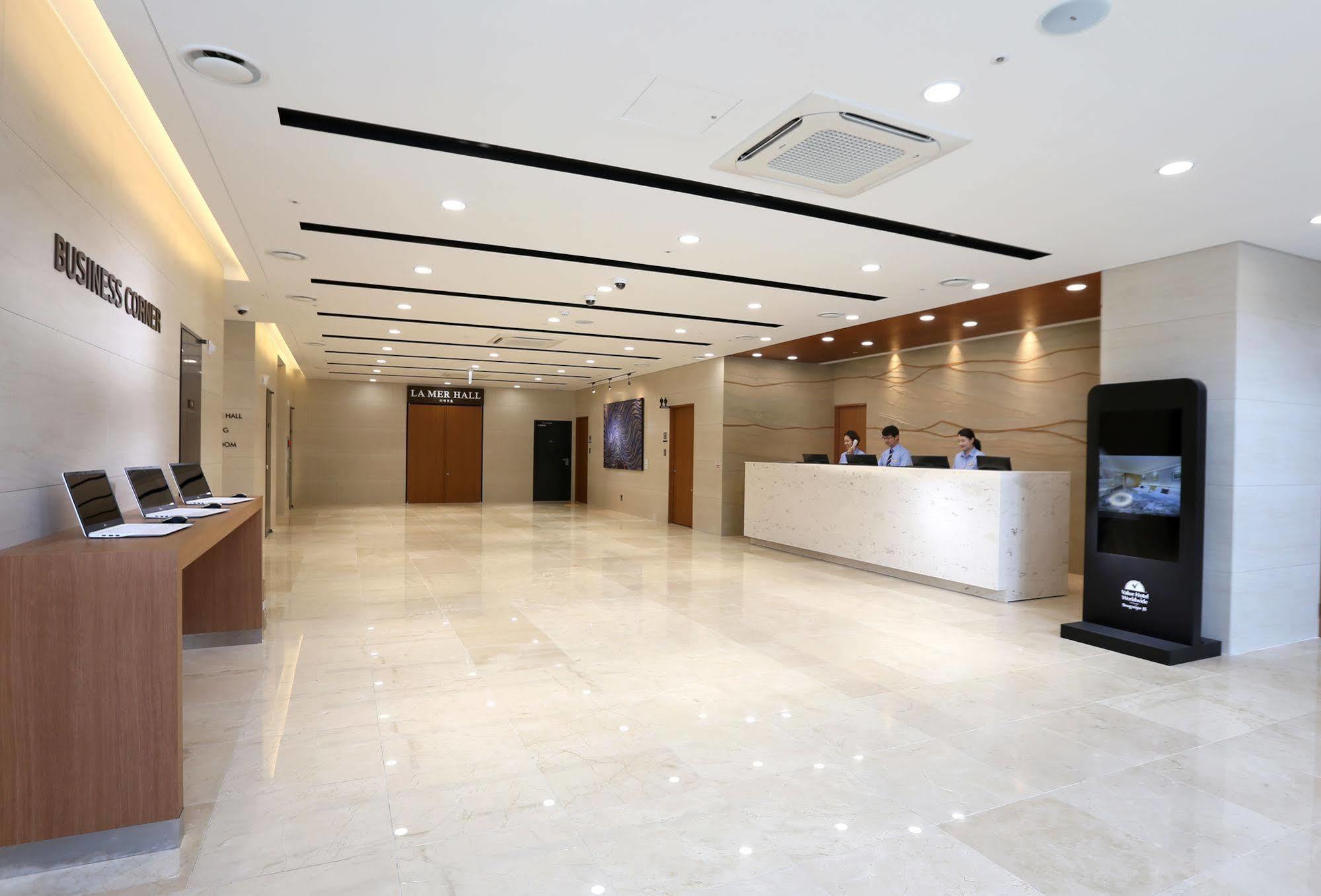 Seogwipo Js Hotel Εξωτερικό φωτογραφία